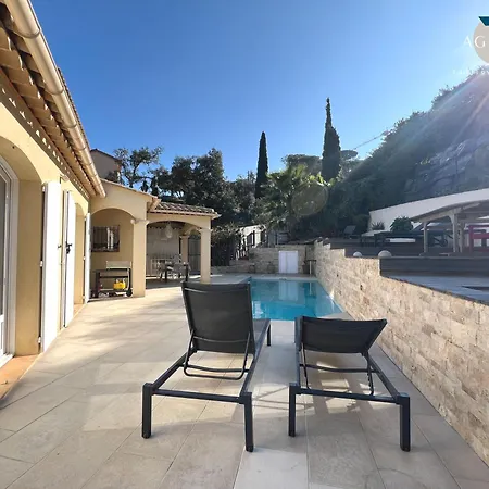 6 Personnes Avec Piscine Privee *