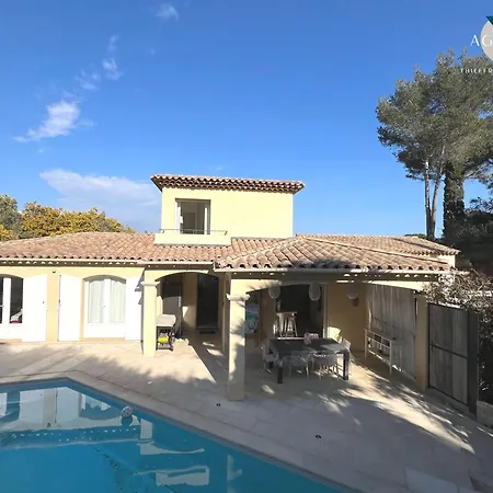 6 Personnes Avec Piscine Privee *