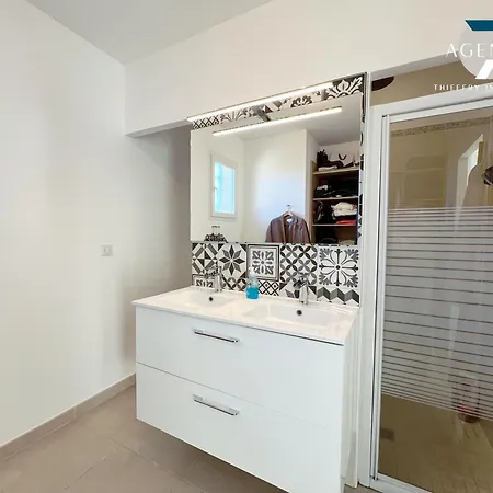 6 Personnes Avec Piscine Privee